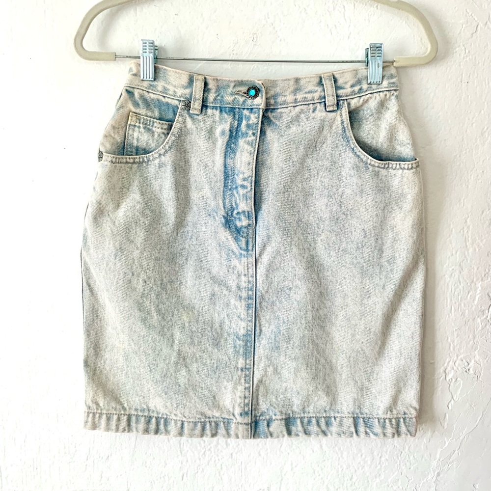Vintage L.A. Gear acid wash denim mini skirt - size 7 / 26 - 100% cotton
